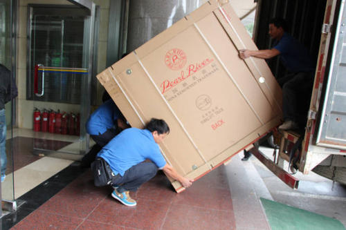东宁钢琴贵重工艺品无忧运